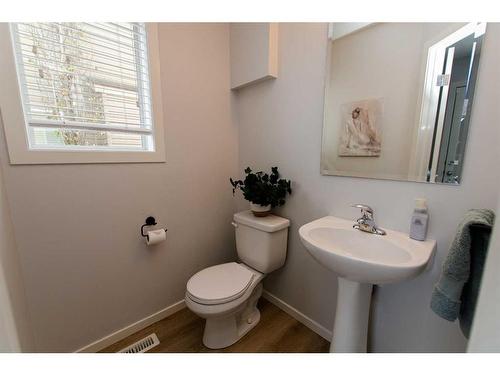 62 Joice Close, Red Deer, AB - Indoor Photo Showing Bathroom