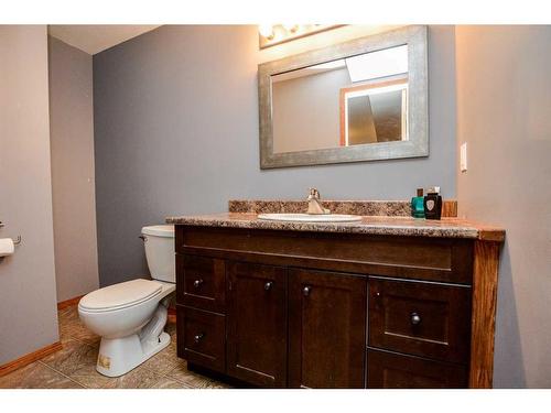 62 Joice Close, Red Deer, AB - Indoor Photo Showing Bathroom