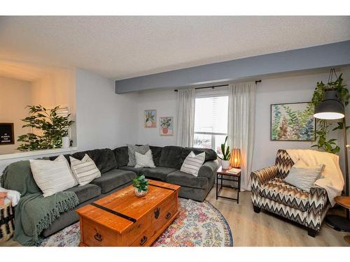 62 Joice Close, Red Deer, AB - Indoor Photo Showing Living Room