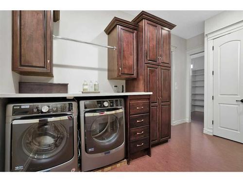 36 Sawyer Close, Red Deer, AB - Indoor Photo Showing Laundry Room