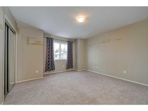 195 Ibbotson Close, Red Deer, AB - Indoor Photo Showing Other Room