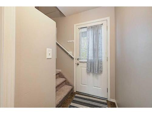 195 Ibbotson Close, Red Deer, AB - Indoor Photo Showing Other Room