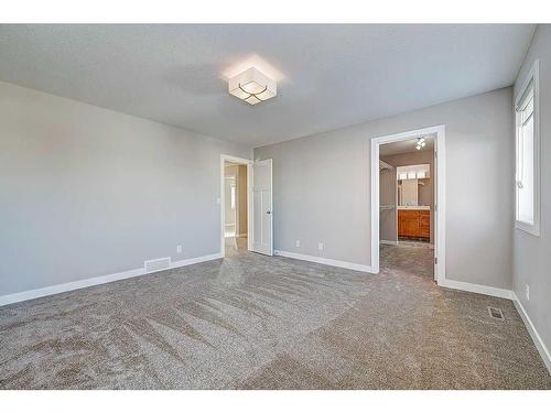 100 Thompson Crescent, Red Deer, AB - Indoor Photo Showing Other Room