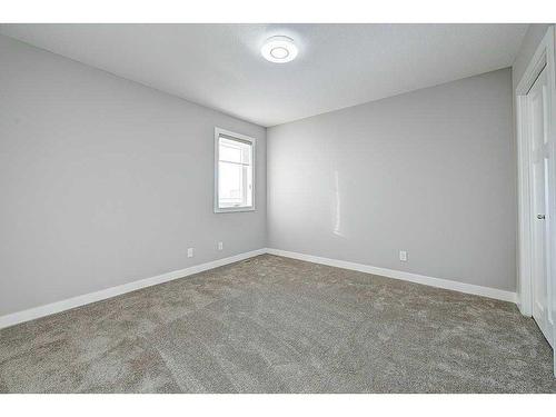 100 Thompson Crescent, Red Deer, AB - Indoor Photo Showing Other Room