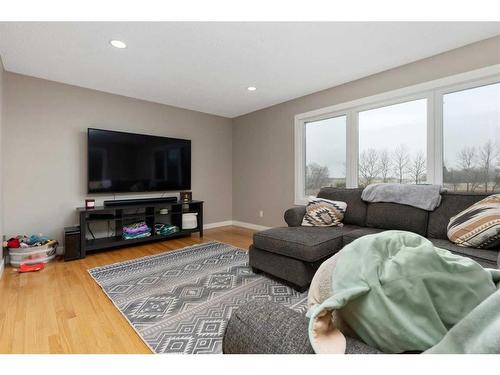 47440 Highway 854 Highway, Rural Camrose County, AB - Indoor Photo Showing Living Room