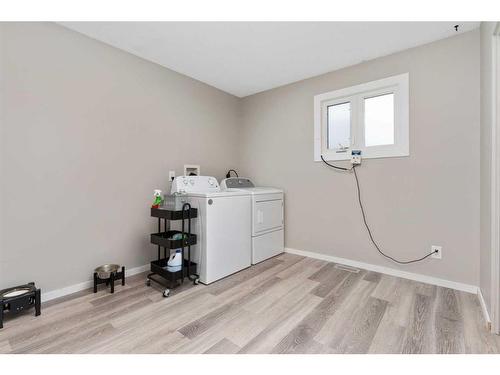 47440 Highway 854 Highway, Rural Camrose County, AB - Indoor Photo Showing Laundry Room