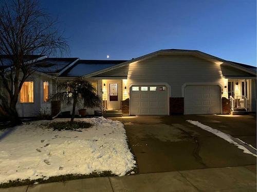 60 Cosgrove Close, Red Deer, AB - Outdoor