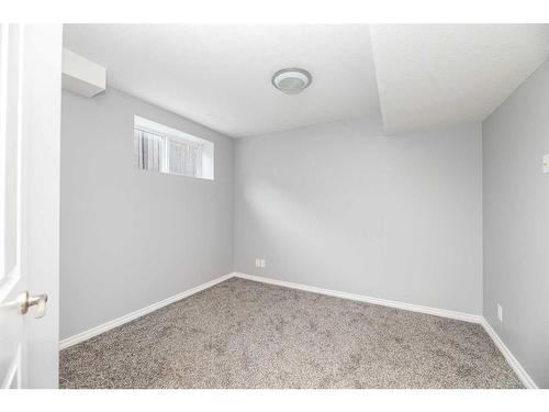 200 Kershaw Close, Red Deer, AB - Indoor Photo Showing Other Room