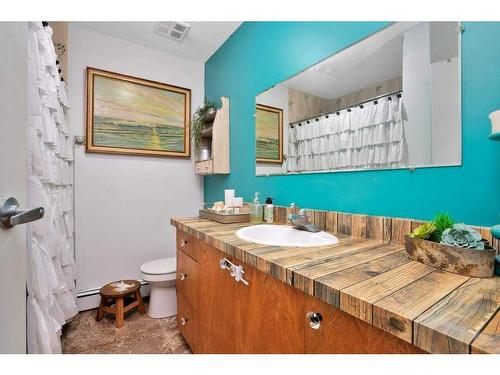 391083   6-5 Range Road, Rural Clearwater County, AB - Indoor Photo Showing Bathroom