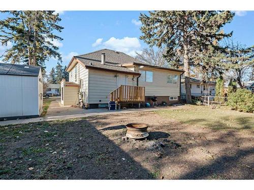 4209 43 Avenue, Red Deer, AB - Outdoor