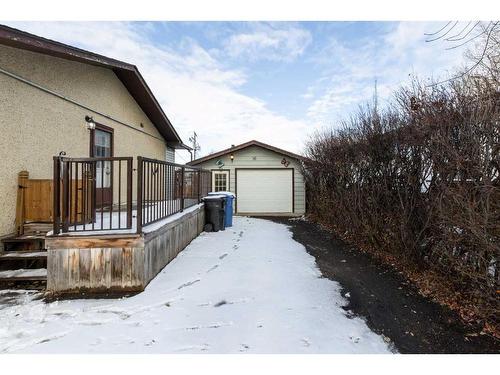 840 Osler Street, Carstairs, AB - Outdoor With Exterior