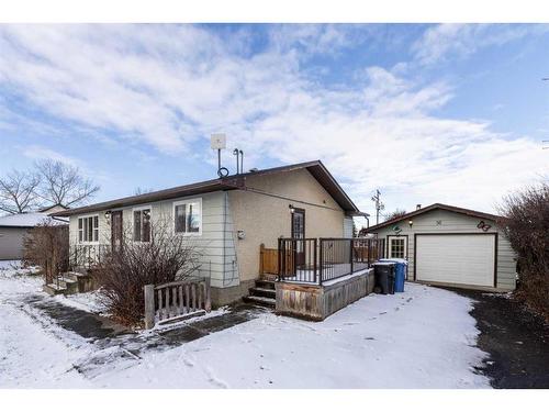 840 Osler Street, Carstairs, AB - Outdoor With Exterior