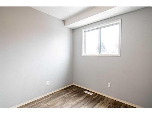 A-3 Grant Street, Red Deer, AB - Indoor Photo Showing Other Room