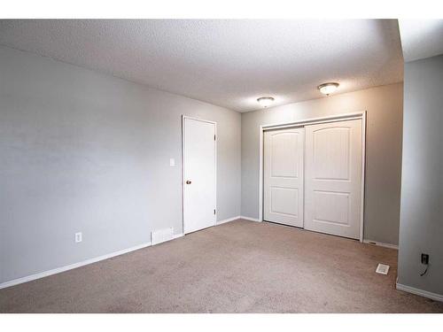 A-3 Grant Street, Red Deer, AB - Indoor Photo Showing Other Room