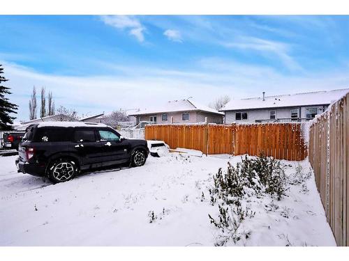 14 Hallgren Drive, Sylvan Lake, AB - Outdoor