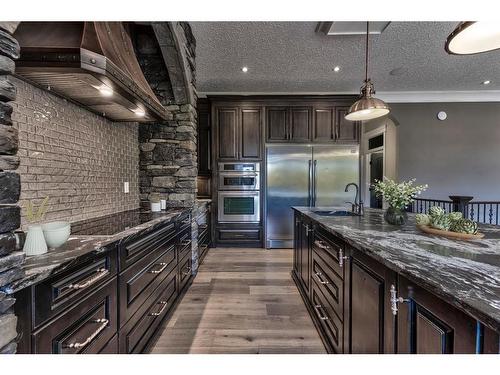 23 Bannerman Close, Red Deer, AB - Indoor Photo Showing Kitchen With Upgraded Kitchen