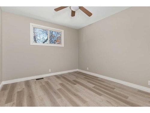 5007 43 Street, Camrose, AB - Indoor Photo Showing Other Room