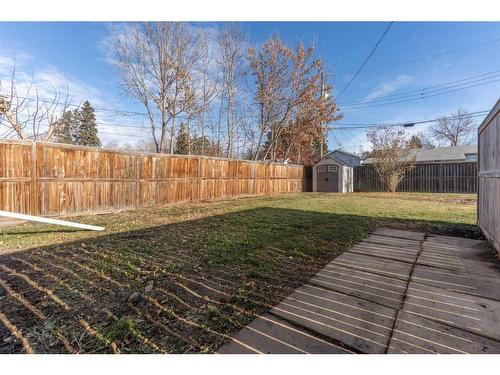 5007 43 Street, Camrose, AB - Outdoor