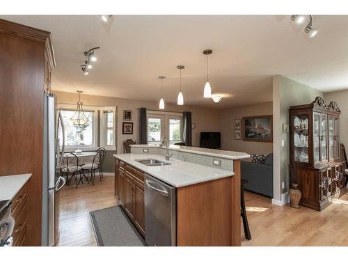 14 Pickwick Lane, Lacombe, AB - Indoor Photo Showing Kitchen With Double Sink