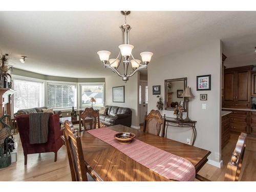 14 Pickwick Lane, Lacombe, AB - Indoor Photo Showing Dining Room