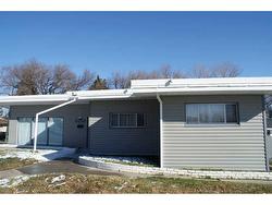 5230 4 Street NW Calgary, AB T2K 1A6