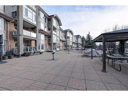 209-4512 52 Avenue, Red Deer, AB - Outdoor