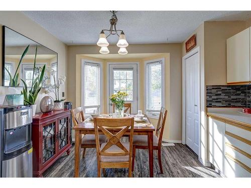 81 Kirsch Close, Red Deer, AB - Indoor Photo Showing Dining Room