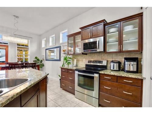 103 Vanson Close Se, Red Deer, AB - Indoor Photo Showing Kitchen