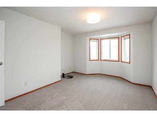 4905 Westbrooke Road, Blackfalds, AB - Indoor Photo Showing Other Room