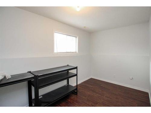 4905 Westbrooke Road, Blackfalds, AB - Indoor Photo Showing Other Room