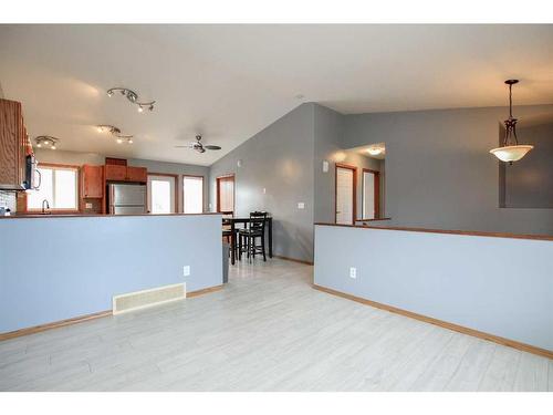 4905 Westbrooke Road, Blackfalds, AB - Indoor Photo Showing Other Room