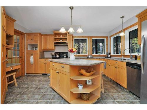 362073 Range Road 5-4, Rural Clearwater County, AB - Indoor Photo Showing Kitchen