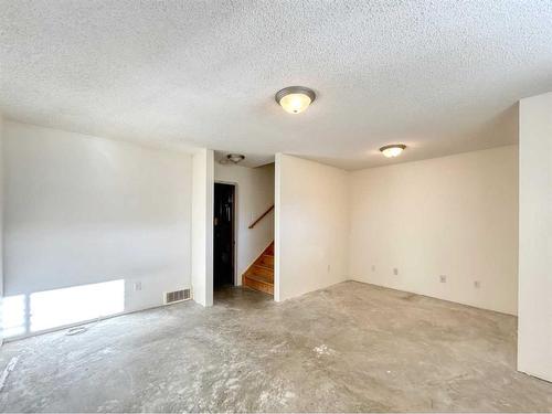 57 Abel Close West, Red Deer, AB - Indoor Photo Showing Other Room