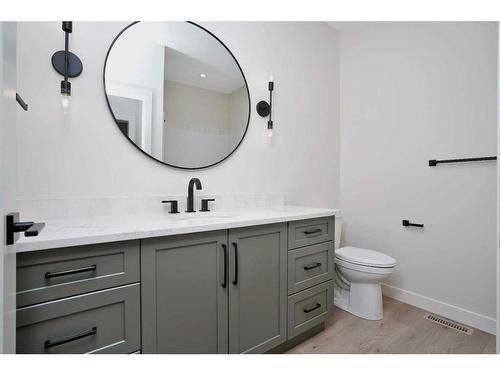 60 Larratt Close, Red Deer, AB - Indoor Photo Showing Bathroom