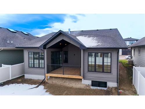 60 Larratt Close, Red Deer, AB - Outdoor