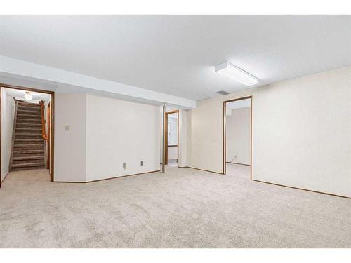 4307 46A Avenue, Red Deer, AB - Indoor Photo Showing Bathroom