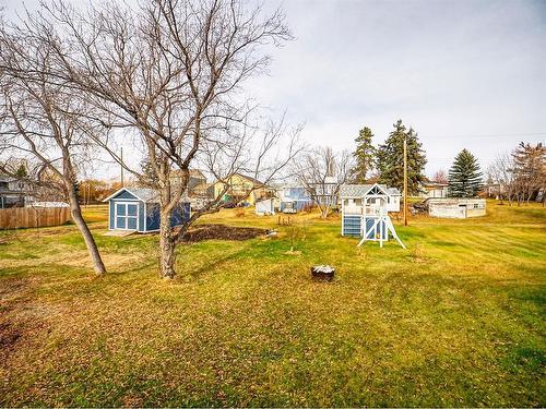 412 4 Avenue, Elnora, AB - Outdoor