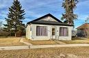 4926 50 Street, Hardisty, AB  - Outdoor 