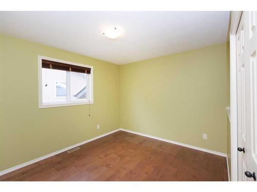 279 Addington Drive, Red Deer, AB - Indoor Photo Showing Other Room