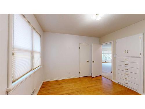 4719 53 Street, Stettler, AB - Indoor Photo Showing Other Room