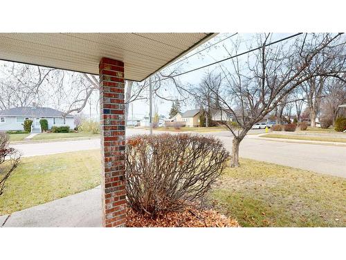 4719 53 Street, Stettler, AB - Outdoor