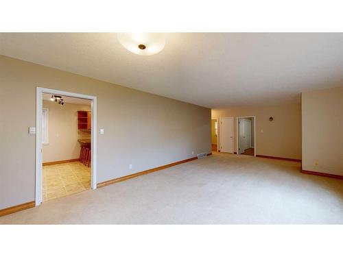 4719 53 Street, Stettler, AB - Indoor Photo Showing Other Room