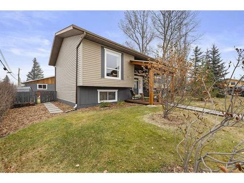 250 8 Street Se, Three Hills, AB - Outdoor