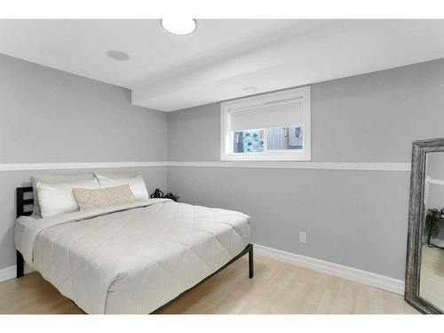 4921 Westbrooke Road, Blackfalds, AB - Indoor Photo Showing Bedroom