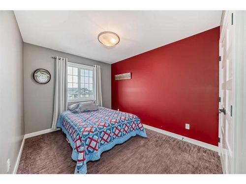 82 Mitchell Crescent, Blackfalds, AB - Indoor Photo Showing Bedroom