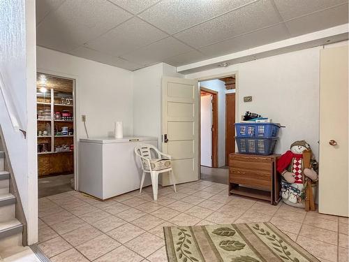 5319 Robinson Place, Bashaw, AB - Indoor Photo Showing Laundry Room