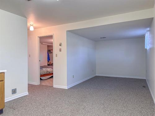 5319 Robinson Place, Bashaw, AB - Indoor Photo Showing Other Room