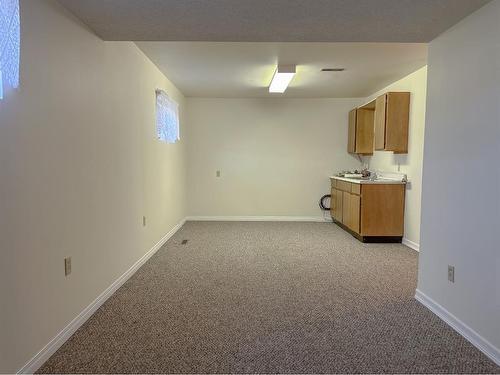 5319 Robinson Place, Bashaw, AB - Indoor Photo Showing Other Room