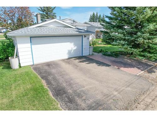 5319 Robinson Place, Bashaw, AB - Outdoor