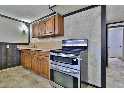 5704 42 Avenue, Camrose, AB - Indoor Photo Showing Kitchen